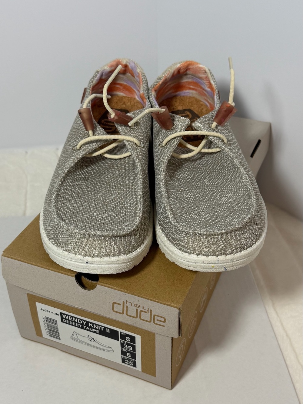 New size 8 -Hey Dude Ladies Wendy’s- Tan Linen-Texture Casual Slip-On Loafers - Picture 7 of 10